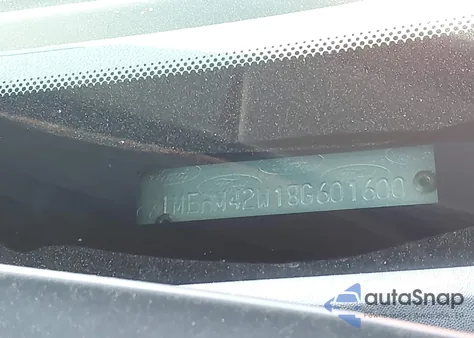 2008 Mercury Sable Premier z USA, uszkodzony, nr VIN 1MEHM42W18G601600